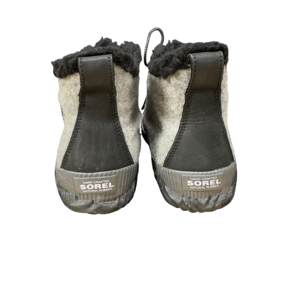 Sorel Black and Gray Women’s Snow Boots - Picture 3 of 5